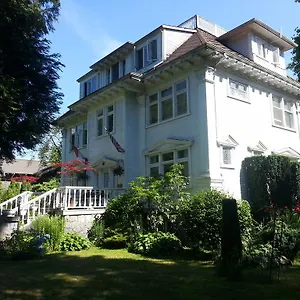 https://balfour-house.richmond-hotels.com